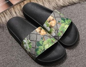 Män Kvinnor Svart Läder Tofflor Skor 2020 Slide Sommar Fashion Wide Flat Slippery Sandaler Slipper Flip Flop Shoe