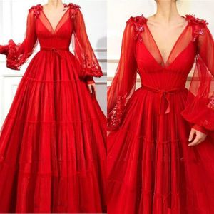2020 New Red Long Sleeve Prom Dresses V Neck Lace Appliqued Beads Evening Gowns Dubai Arabic Formal Wear