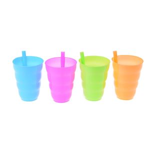 Plast strå kopp barn färgglada rån med inbyggd halm sommarjuice vatten kopp barn godis färg plast halm koppar