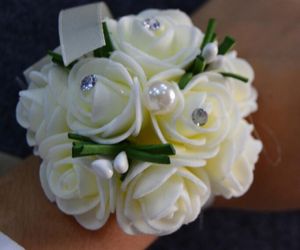 Fiori a mano per damigella d'onore da sposa Decorazione di nozze Bouquet fatto a mano in seta Corpetti da polso 8 colori