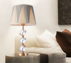 モダンなラストK9テーブルランプポリゴンパイルアップクリスタルベッドサイドデスクライトLamparas de Mesa Book Lamps Deco Luminaria Home Lighting My