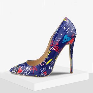 Hot Sale High High Heel Designer Bröllopskor för Bride Print Stilettos Lyxiga Kvinnor Designer Heels Pekade Toe 11 cm PU Bridal Skor