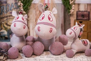 Nuovi adorabili giocattoli di peluche dei cartoni animati, bambole di asino, animali imbalsamati, cuscini, sostegni, per regali di compleanno per bambini, collezionismo, decorazioni per la casa