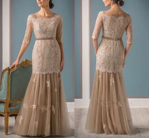 Designer Mezze maniche Madre della sposa Abiti da sera Guaina Elegante lungo pizzo Bateau Cerniera Formale Mamma Abito da sposa Festa speciale a buon mercato