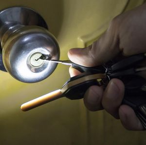 Led Key shape COB flashlight multipurpose led keyring keychain Flashlights torch outdoor mini portable Carabiner hook Pack light