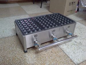 Доставка газового типа сжиженного газа Takoyaki Machine Machine Maker Friend Ball Machine