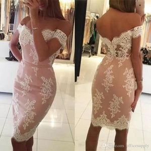 Newest Short Lace Appliques Cocktail Dresses Off the Shoulder Fitted Knee Length Custom Made Party Gowns with Sash Evening Gowns Illusion Back