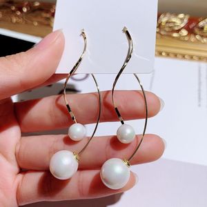 Wholesale-ins fashion trendy special geometry designer pearl linear stud earrings for woman girls dangle chandelier