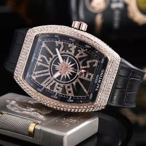 남성용 고급 시계 디자이너 쿼츠 시계 뱅가드 모든 다이아몬드 케이스 고품질 시계 가죽 스트랩 아이스 아웃 시계 Montre de luxe