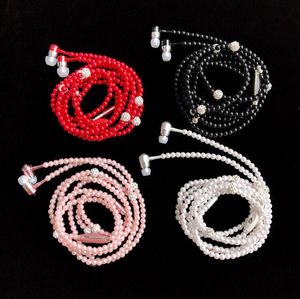 Mode pärla halsband hörlurar rhinestone smycken i öron hörlurar med mikrofon öronproppar headset för 3,5 mm ljud runda hål socket telefon
