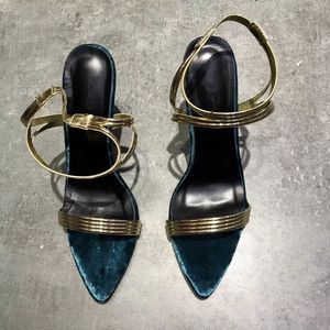 L'involucro strappy della caviglia degli alti talloni del velluto blu di cuoio dei sandali delle donne di modo di trasporto libero calza i sandali 10cm