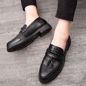 Hot Sale Designer Men's Casual Leather Shoes Loafer Breathable Pointed Shoes