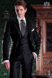 Moda carvão Noivo Smoking dois botão Groomsmen Mens Wedding Dress Man Popular Jacket Blazer 3 Piece Suit (Jacket + Calças + Vest + Tie) 1021