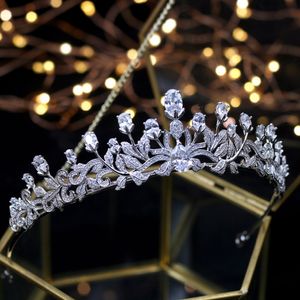 Nova moda princesa zircon tiaras doce 16 meninas simples acessórios de cabelo casamento feminino coroas de noiva cristais tiaras225c