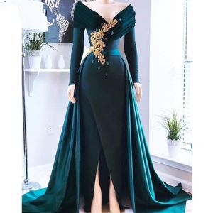 Elegancki Hunter Green Muzułmańskie Suknie Wieczorowe Zroszony 2020 Dubaj Islamski Arabski Satynowy V-Neck Długie Rękawy Kobiety Formalna Suknia Robe De Soiree