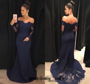 Navy Blue Off The Shoulder Prom Dresses Lace Appliqued Sweep Train Mermaid Covered Buttons Back Long Sleeves Formal Evening Party Gown 403 403