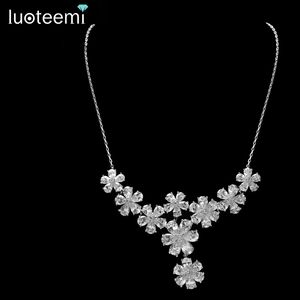 LUOTEEMI nuovissimo lussuoso dolce elegante trasparente zirconi cubici 9 fiori collana con ciondolo gioielli da sposa color oro