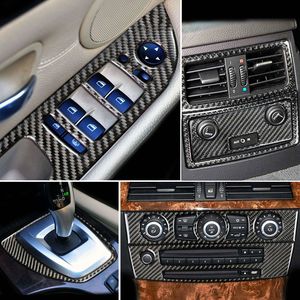 Carbon Fiber Console Gear Shift Panel Air Outlet Frame Door Armstöd Decor Strips Cover Trim Klistermärke för BMW 5 Series E60 2005-10 Tillbehör