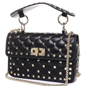 Kadınlar için Perçin Omuz Çantaları Hakiki Deri Koyun Derisi Bayanlar Moda Zincir Crossbody Çanta Tasarımcısı Manşonlar