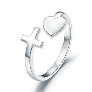 Venta al por mayor de Exquisita anillos de banda sólido simple anillo de plata de ley 925 cruz del corazón del anillo del partido de boda elegante de moda de las mujeres