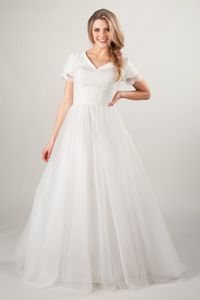 2019 A linha Lace Tulle simples modesto vestido de noiva com mangas curtas botão de volta V Neck país mulheres simples LDS vestido de noiva