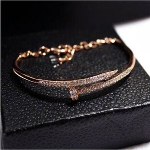 Super błyszczący! New Ins Fashion Luksusowy Designer Diament Special Unique Bangle Link Bransoletka łańcucha dla kobiet Girls 19 cm Rose Gold Silver