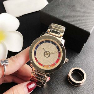 Orologi di marca di moda Orologio da polso al quarzo con cinturino in metallo stile cristallo da donna P79