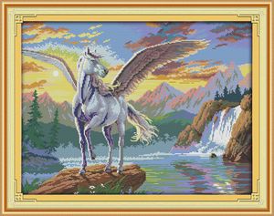 Flying Horse Animal Landscapes Decor Malarstwo, Handmade Cross Stitch Craft Narzędzia Do Haftu Ulotki Zestawy Liczba druku na płótnie DMC 14CT / 11CT