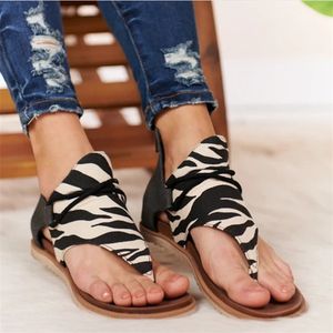 Newest Luxury Women Leather Sandal Popular Leopard Zebra Snake Skin Flat Shoes Canvas Plain Flip Flops Sandals pantoufle Summer Slipper
