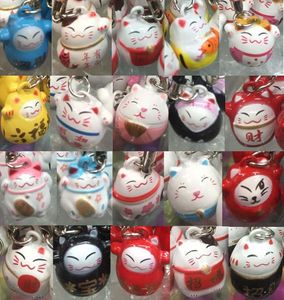 Neu kommen! Schlussverkauf ! 100 Stück Verschiedene Farben-nette Maneki Neko glückliche Katze Bell-Mobile-Handy-Charme