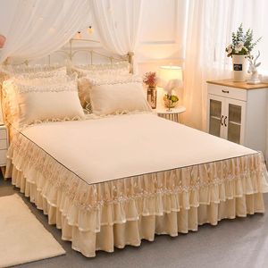 3pcs/set Beige Princess Lace Bedding Bed sheet Pillowcases Solid Girls Bedspread Bed Skirt Wedding Decoration Mattress Cover For 1.8/1.5M