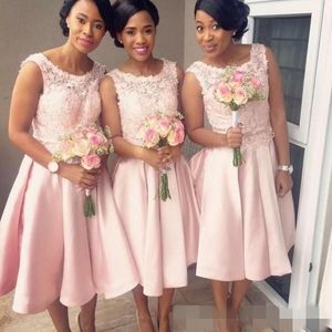 Short Pink Bridesmaid Dresses Lace Applique Satin Scoop Neck Sleeveless A Line Cheap Maid of Honor Plus Size Tail Party Gown