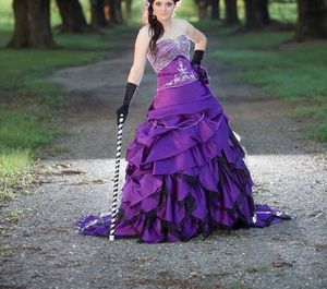 Фиолетовое свадебное платье Готические многоуровневые юбки с скользящим шлейфом Русалочное платье Красочные свадебные платья