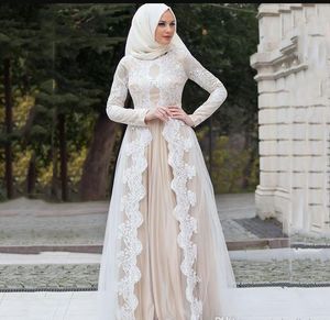 Mellanöstern Muslim Bröllopsklänningar Fullständiga ärmar High Neck Lace Långärmad Champagne Tulle Bridal Gowns Vestidos de Noiva Casamento