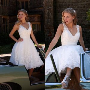 2019 Vintage Design długość herbaty krótkie suknie ślubne paski z dekoltem w serek zroszony biała koronka linia gorąca sprzedaż tanie suknie ślubne wykonane na zamówienie