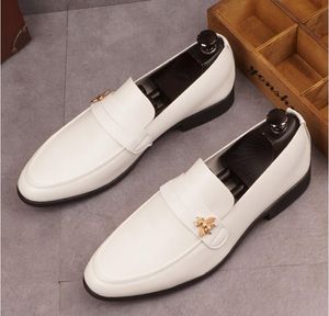 2020 Luxo Homens sapatos brancos diamante Pedrinhas tocão Calçado homens Rebites Casual Flats sneakers tamanho atacado 38-44 BM1277