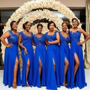 Royal Blue Plus Size Bridesmaid Dresses With Scoop Neck Lace Appliques Front Split Bridal Gowns Chiffon Cheap Maid Of the Honor