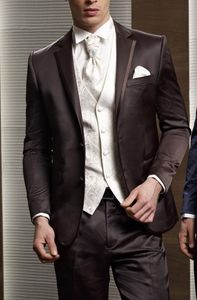 Moda Chocolate Noivo Smoking Notch lapela Groomsmen Mens vestido de casamento Homem Jacket Blazer Prom Jantar 3 Piece Suit (Jacket + Calças + Vest + Tie) 80