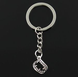 30pcs / lot nyckelring nyckelring smycken silver pläterade tänder charms hänge nyckel tillbehör varmt