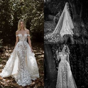 2019 Country Mermaid Wedding Dresses Off The Shoulder Lace 3D Floral Appliques With Detachable Overskirts Beach Plus Size Bridal Gowns