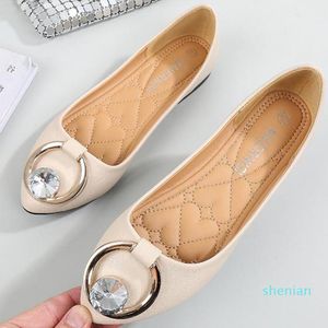 뜨거운 판매 - 모조 다이아몬드 여성 플랫 신발 캐주얼 로퍼는 버클 레이디 플랫 뾰족한 발가락 얕은 컴포트 신발 슬립 플러스 사이즈 45 (46)에 슬립
