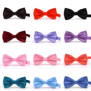 Arco laços 39 cores 12 * 6cm Ajustar a fivela cor sólida Bowknot Bowtie ocupacional para o presente de Natal Bowtie grátis Tnt FedEx