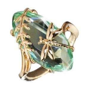NOWY PRZYJRÓŻNY KREATYWNY ZIELONY PIERŚCIEŃ Dragonfly dla kobiet Kamienie Biżuteria Olive Kamień Kamień