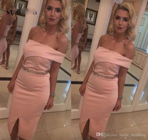 2019 Tanie Blush Pink Sheath Cocktail Sukienka Crystal Sash Off Ramię Krótki Semi Club Nosić Homecoming Party Dress Plus Size Custom Make