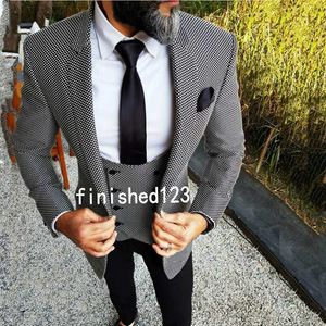 Nowy Popularny Przycisk Czarny / Biały Polka Dot Wedding Groom Tuxedos Notch Lapel Groomsmen Mężczyźni Formalne Garnitury Prom (Kurtka + Spodnie + Kamizelka + Krawat) W217