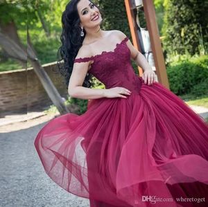 Burgundia Suknia Ball Quinceanera Dresses Wielopięciowy Tulle Off Ramię Koronki Aplikacja Długość Piętra Prom Pagews Suknie Vestidos De Quinceañera