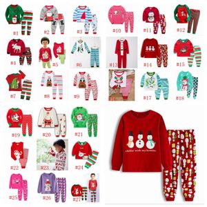 Completo a tema natalizio per bambini 27 disegni Ragazzi cartoni animati Babbo Natale Abiti casual a righe Abiti firmati per bambini Set stampati in cotone per ragazze RRA2221