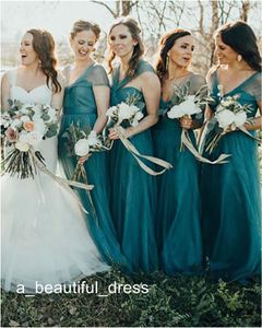 Свадебная вечеринка Событие Новая простая A-Line V-образным вырезом Tulle BrideMaid платья без рукавов дешевые длинные подружки невесты платья на заказ