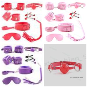 Bondage 7PCS ForplayRestraint Faux Couro Collar Whip Wrist ARKLE Cuffs Chegue BDSM Jogos de Sexo Toy Au097