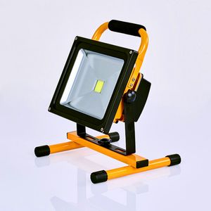 ışıklandırmalı 30W 100w su geçirmez IP65 alüminyum açık kamp portatif çalışma lambaları mobil acil searchlights şarj Led